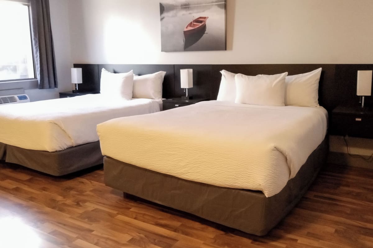 deluxe studio suite | 1 bedroom, down duvets, pillow-top beds, individually furnished