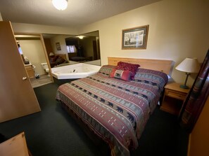 3 bedrooms, free WiFi, bed sheets, wheelchair access