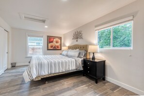 3 habitaciones, tabla de planchar con plancha y wifi gratis 