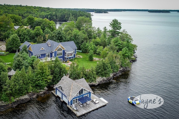 Cottage & Boathouse