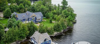 6 bdrm, 6 bath Luxury with 230' of frontage on Lake Muskoka! Min to Bracebridge!