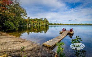 Property grounds - Newly renovated, 4 + 1 bdrm, 2 bath, Turtle Lake, Sand Beach, Privacy! (Parry Sound Mid-Shore (Bala))
