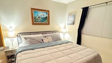 4 bedrooms, desk, iron/ironing board, free WiFi