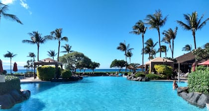 Honua Kai- Konea- Whale Watching Partial Ocean View- Grand One Bedroom Suite!