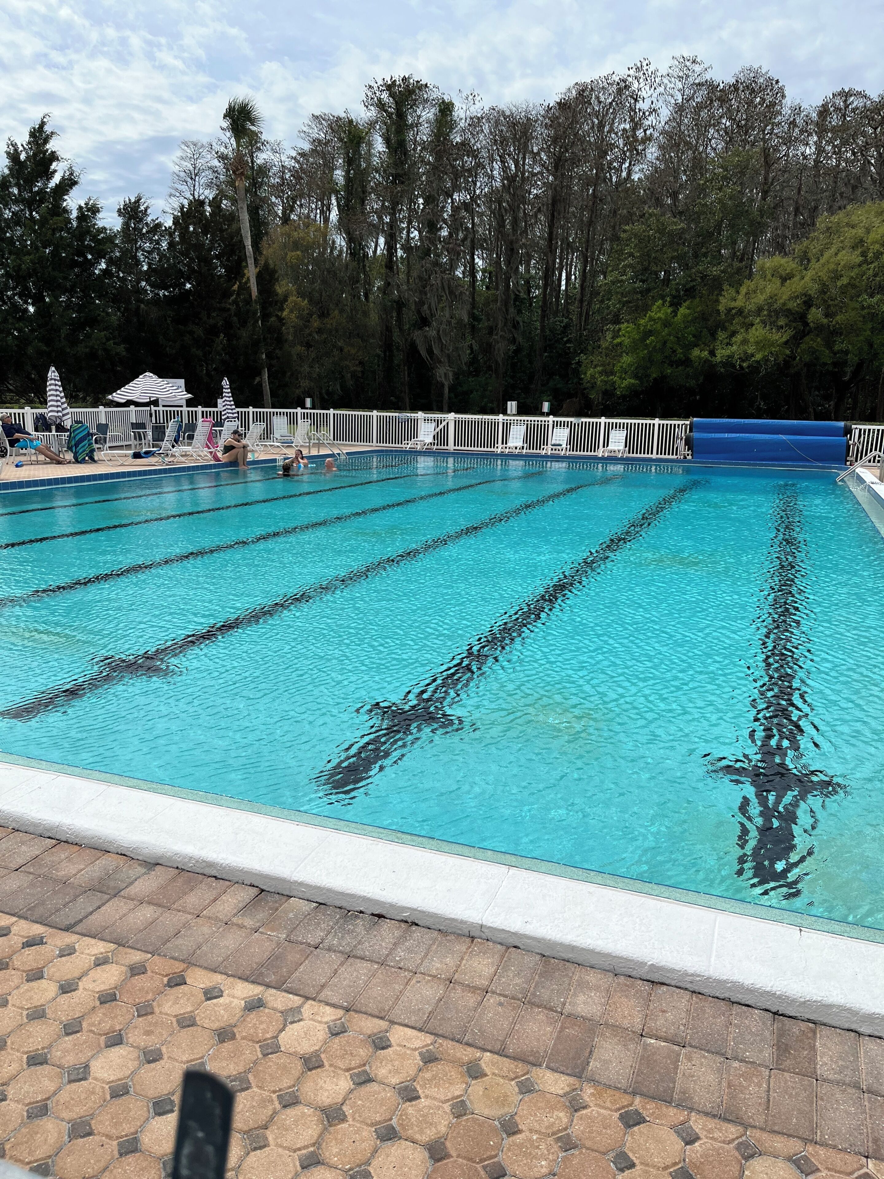 Piscine extérieure, piscine chauffée