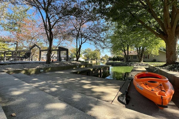 Kayak's available to explore the lake!