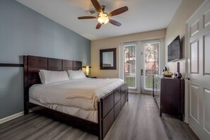 4 slaapkamers, reisbedje, wifi, beddengoed