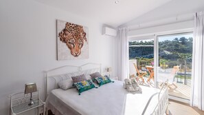 3 Schlafzimmer, Reisekinderbett, WLAN