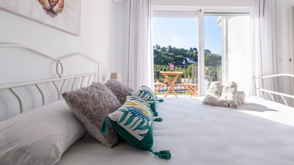 3 soverom, reiseseng for barn og wi-fi