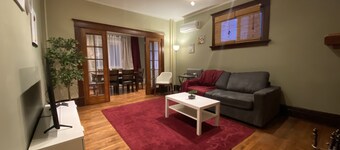 2 Br/ 3 beds with free parking, wifi and much more