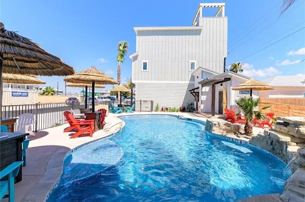 Een verwarmd zwembad