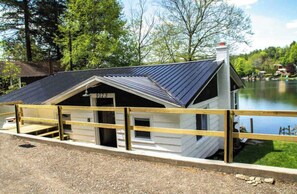Exterior - Quiet Lakefront Cabin · Private Dock and Firepit (Bath)