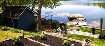 Quiet Lakefront Cabin · Private Dock and Firepit