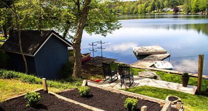 Quiet Lakefront Cabin · Private Dock and Firepit
