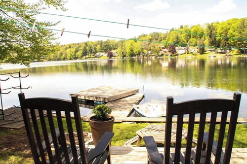 Quiet Lakefront Cabin · Private Dock and Firepit