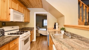 Unclassified image, 4 of 12, button - Charming Riverside Cottage (Severn)