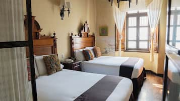 Premium bedding, in-room safe, individually decorated