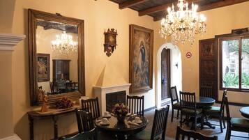 Free daily full breakfast