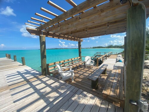 Waterfront Retreat with POOL and DOCK on HOOPERS BAY!!!
