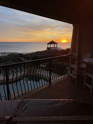 Property grounds - Beachfront Condo -- indoor/outdoor pool & private hot tub! (Kill Devil Hills)