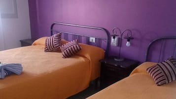 Basic Triple Room | Free WiFi
