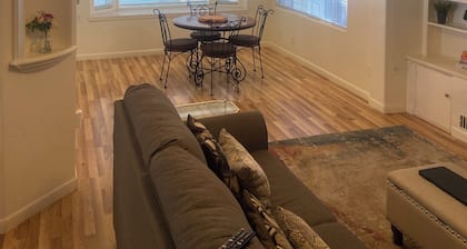 Located in Prescott’s Historic District. Walking distance to Whiskey Row.