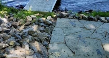 Beautiful Lake House in the middle of everything!