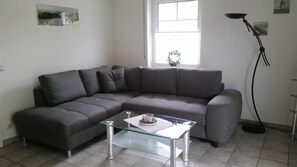 Tv, dvd-spelare och en stereo