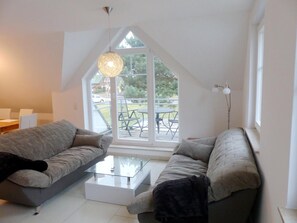 Fernseher, Stereoanlage