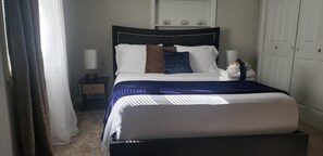 Room - Spacious Home Away from Home in the middle of the city (Atlanta)