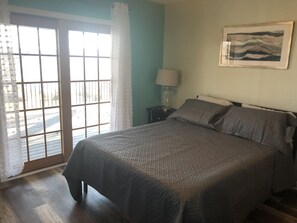 5 chambres, fer et planche à repasser, Wi-Fi gratuit, draps fournis