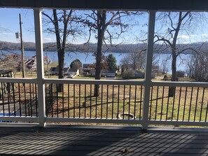 Property grounds - Claytor Lake Lakeview Home (Dublin)