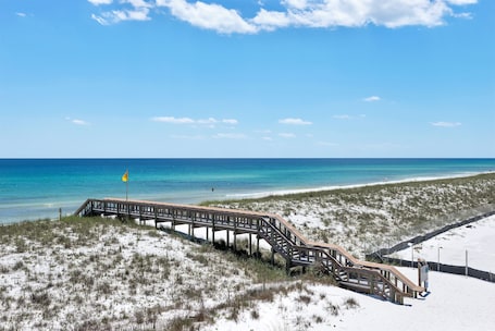 On the beach, beach towels. Bright & sunny 2 bed/2 bath condo in Navarre