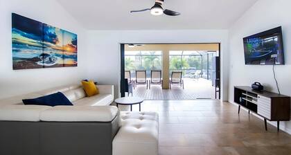 House With A Boat–Your Private Waterfront Resort