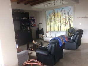 Smart TV, DVD player, stereo - Casa La Playa (San Clemente)