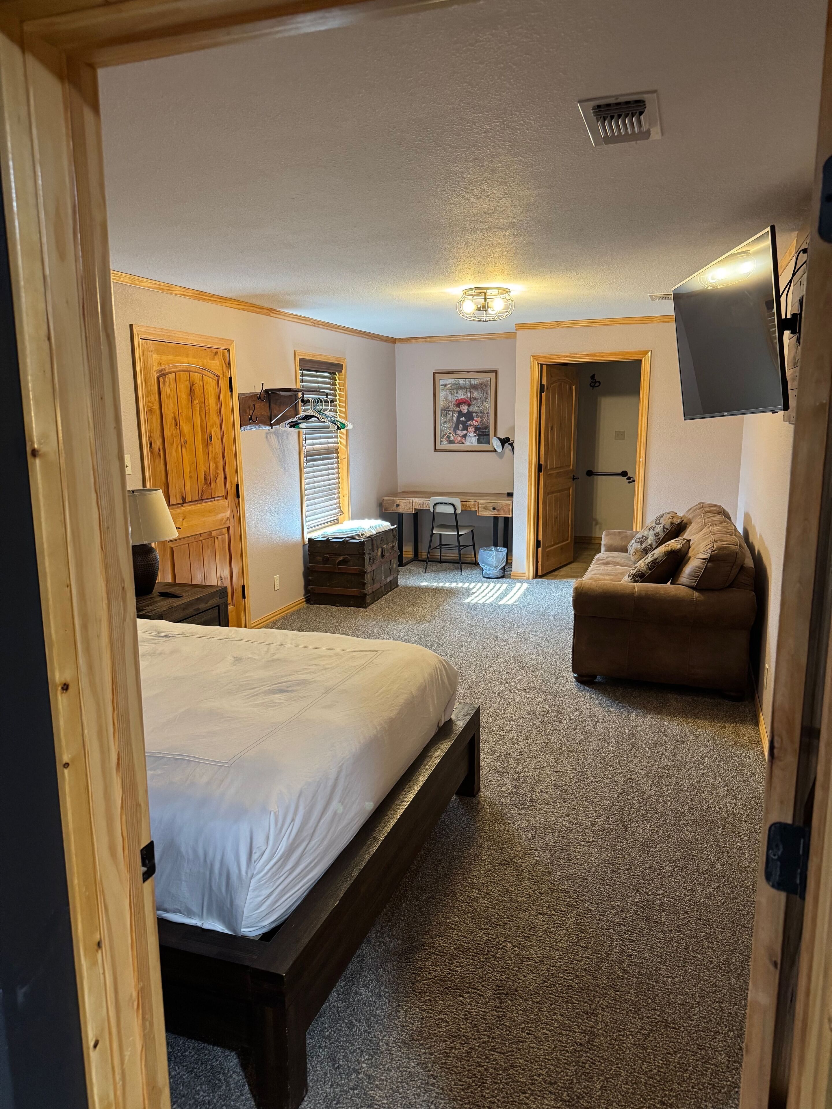 6 bedrooms, free WiFi, bed sheets