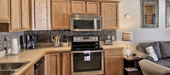 Skiing , golf or nearby lakes. Schuss has it all!