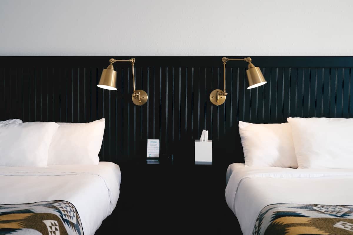 Blackout curtains, free WiFi, bed sheets