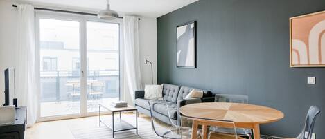 Fernseher, Stereoanlage