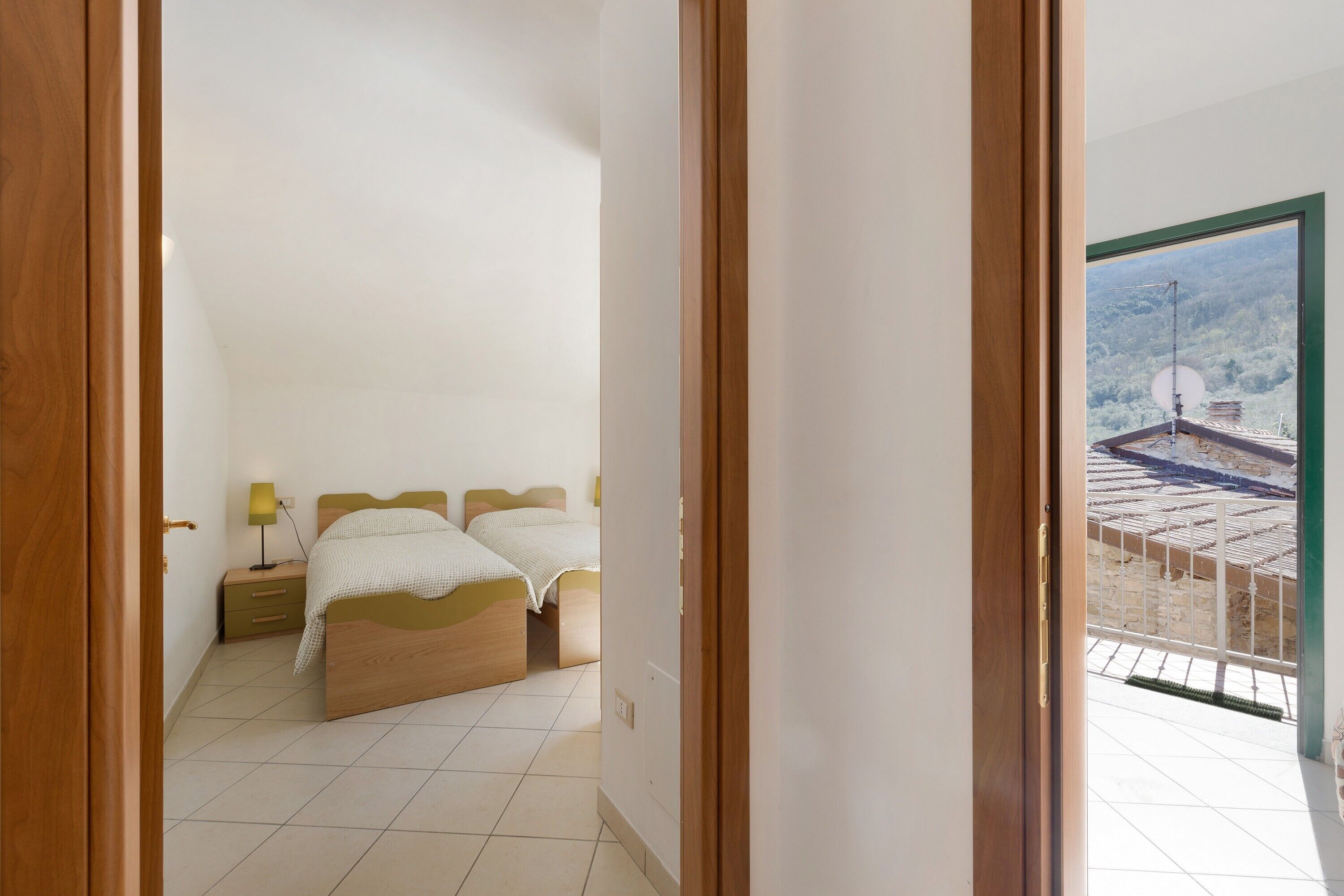 2 chambres, fer et planche à repasser, Wi-Fi gratuit, draps fournis