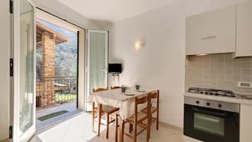 Kühlschrank, Ofen, Herdplatte, Toaster