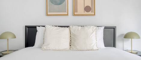 2 chambres, fer et planche à repasser, Wi-Fi, draps fournis