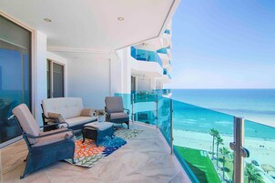Superior Suite | Balcony