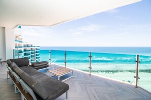 Executive-Apartment, 3 Schlafzimmer, Meerblick | Balkon