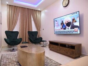 Interior - Luxury House - Sleeps 8 & Free Parking (Abuja)