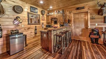 House, 5 Bedrooms, Mountain View | Private kitchen