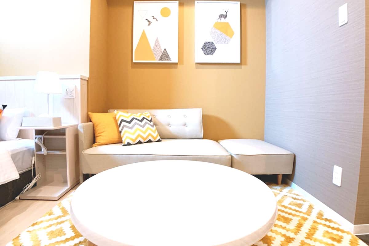 Tweepersoonskamer, niet-roken (302, 2 Double Beds) | Een bureau, een strijkplank/strijkijzer, gratis wifi, beddengoed