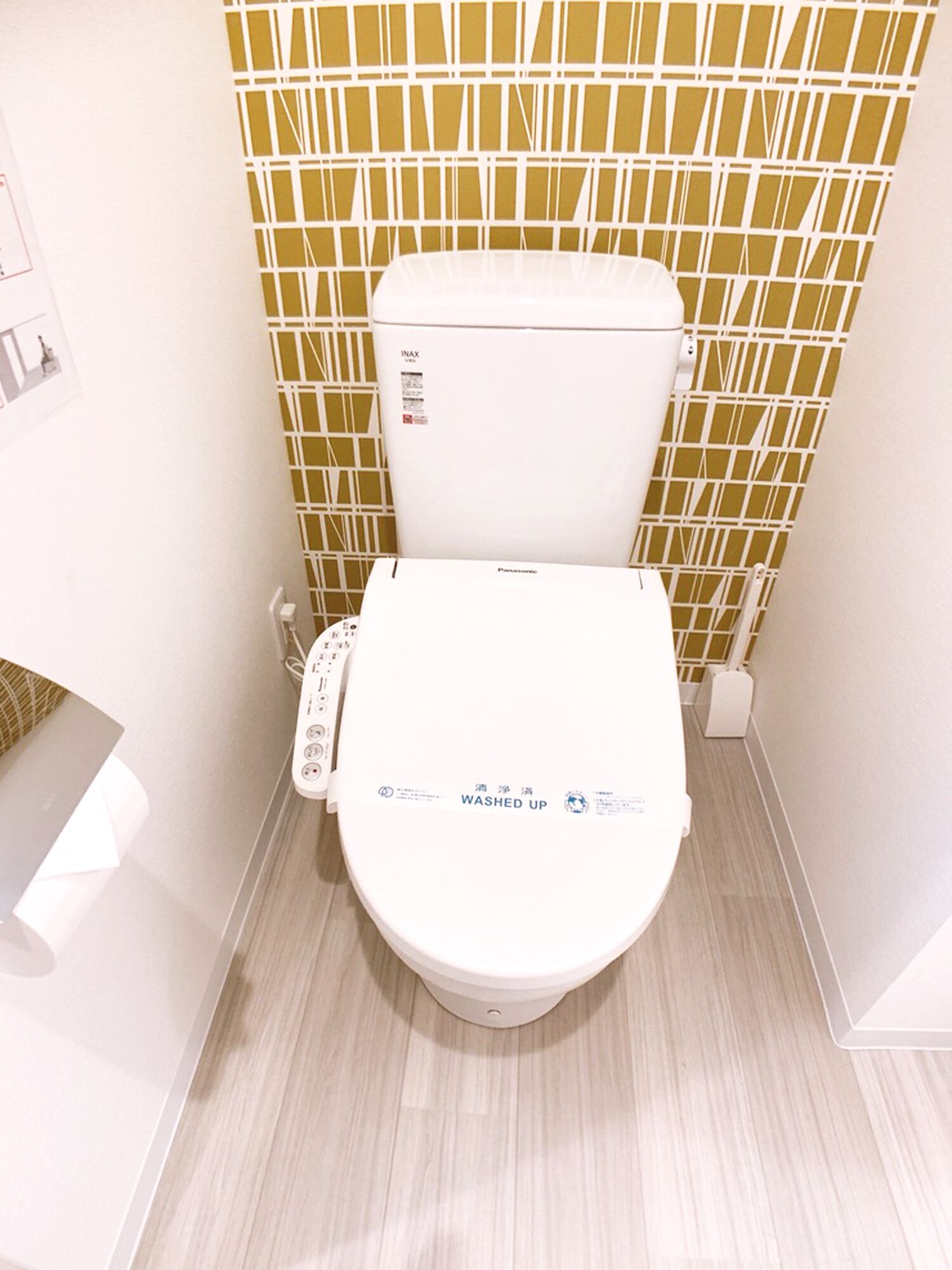 Kahden hengen huone, tupakointi kielletty (302, 2 Double Beds) | Kylpyhuone | Suihku, ilmaiset hygieniatuotteet, hiustenkuivaaja, tohvelit