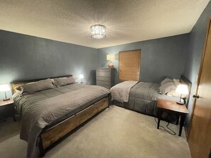 2 bedrooms, iron/ironing board, free WiFi, bed sheets