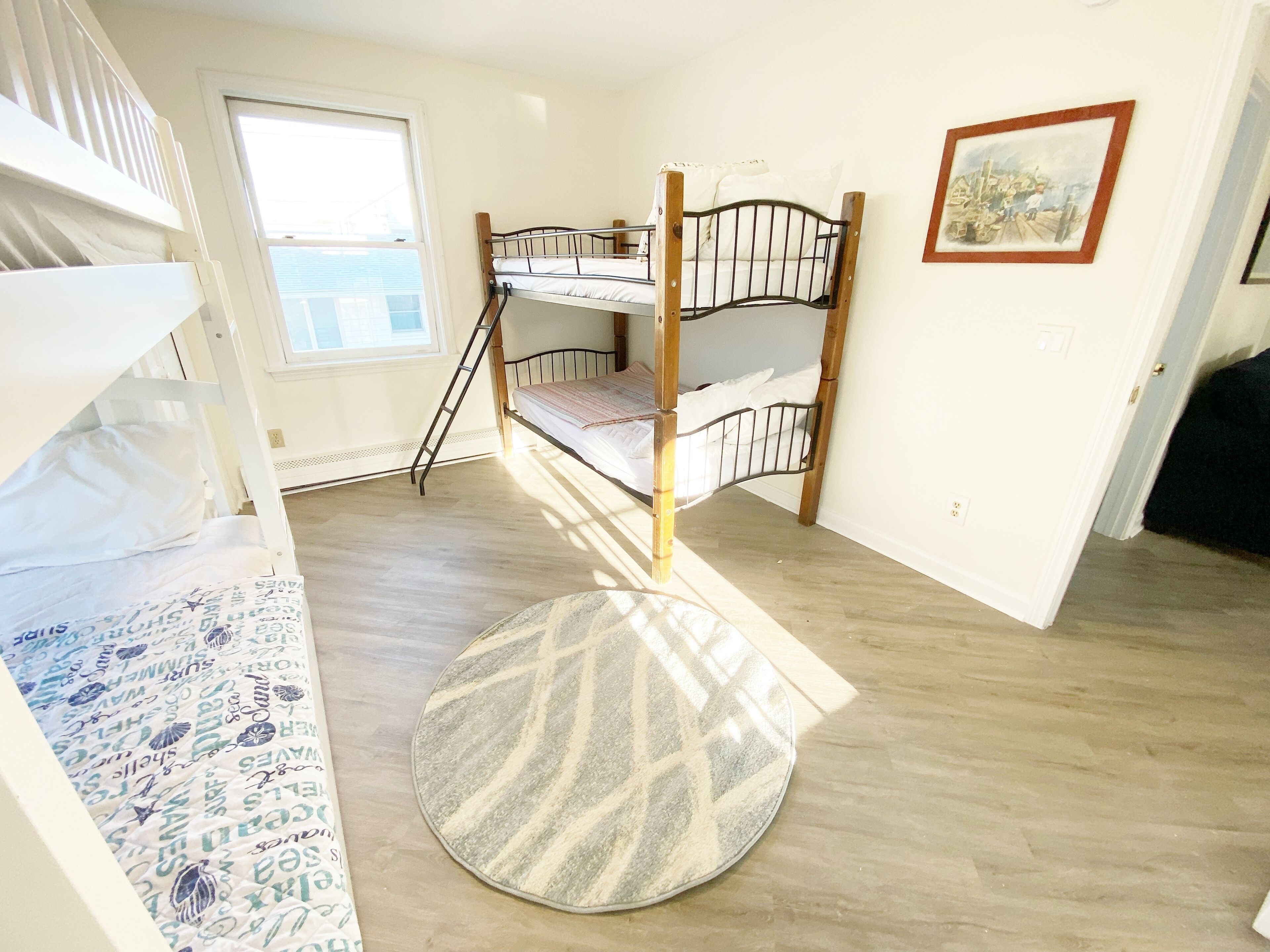 6 slaapkamers, een strijkplank/strijkijzer, gratis wifi, beddengoed